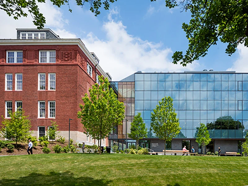 J.C. Cannistraro built a 175,000-square-foot hub of innovation, research and collaboration for science and engineering disciplines on Tuft's campus.