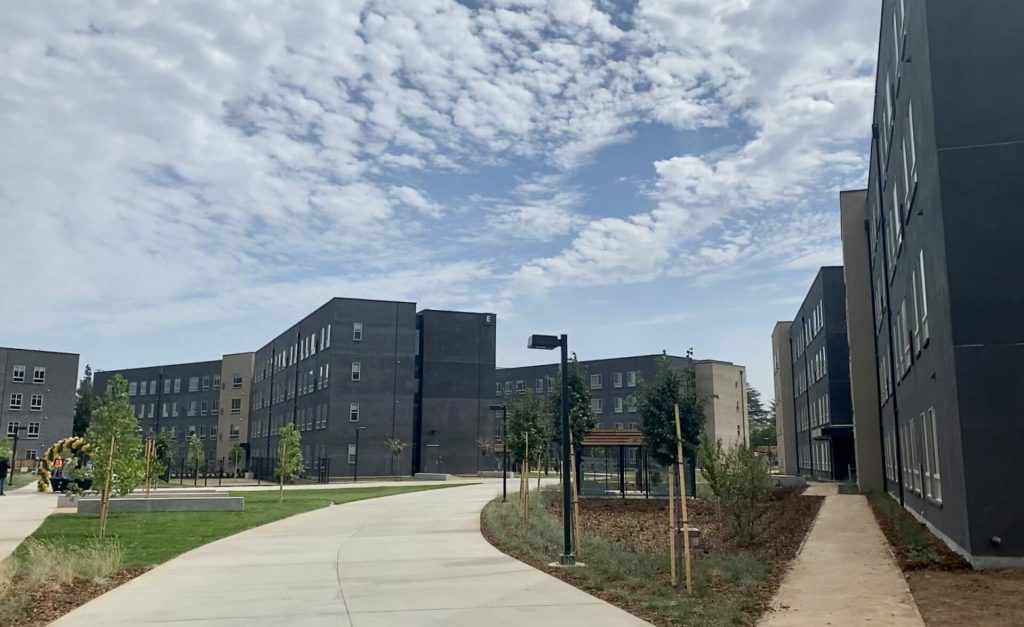 Sundt Construction built a six-building, 365,000-SF project in time for the start of the 2021 fall semester.
